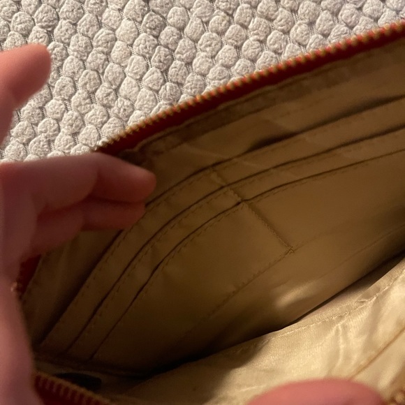 Guess pochette - Picture 3 of 5